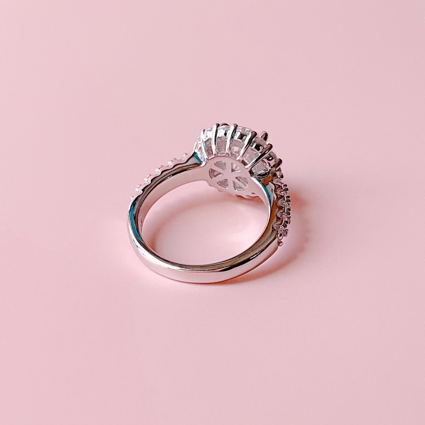 Emu ring